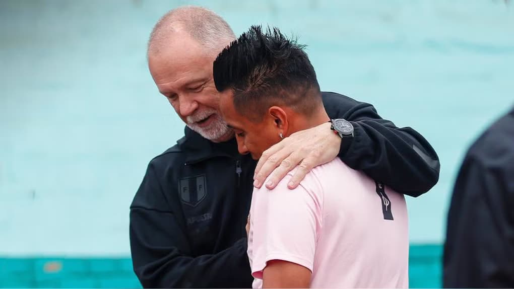 Christian Cueva defiende el talento nacional y señala a los futbolistas que marcarán el futuro de la selección