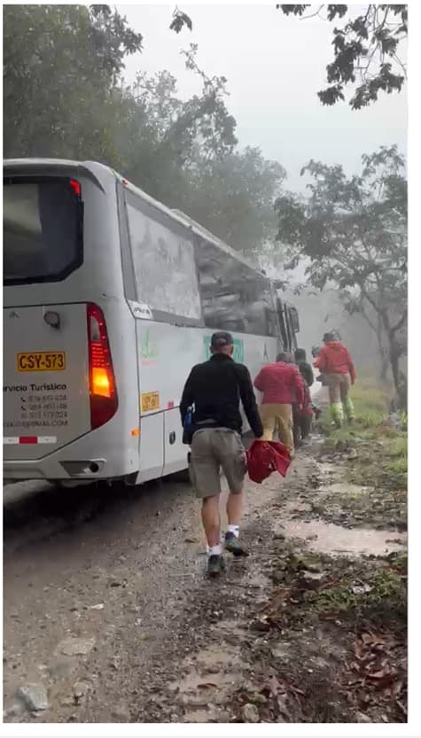 ATENTADO CONTRA EL TURISMO: EMPRESA TORONTOY OPERA CON SOAT VENCIDO Y PONE EN RIESGO A VISITANTES EN MACHU PICCHU