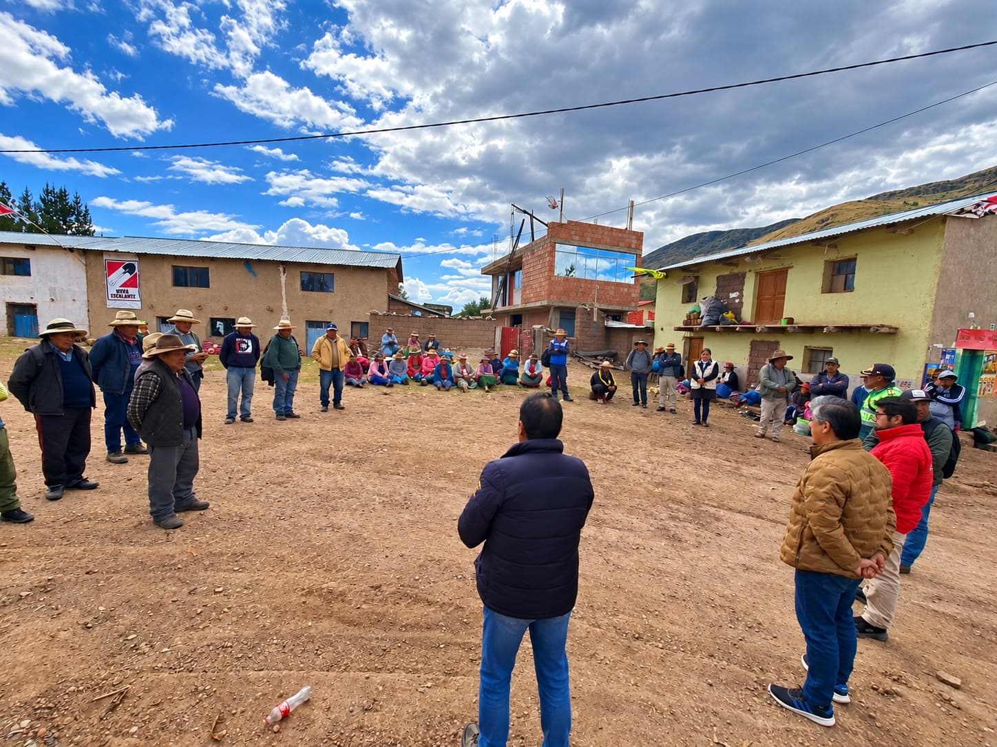 MINEM, en coordinación con PCM y MTC, generó espacio de diálogo en comunidad de Pisaccasa